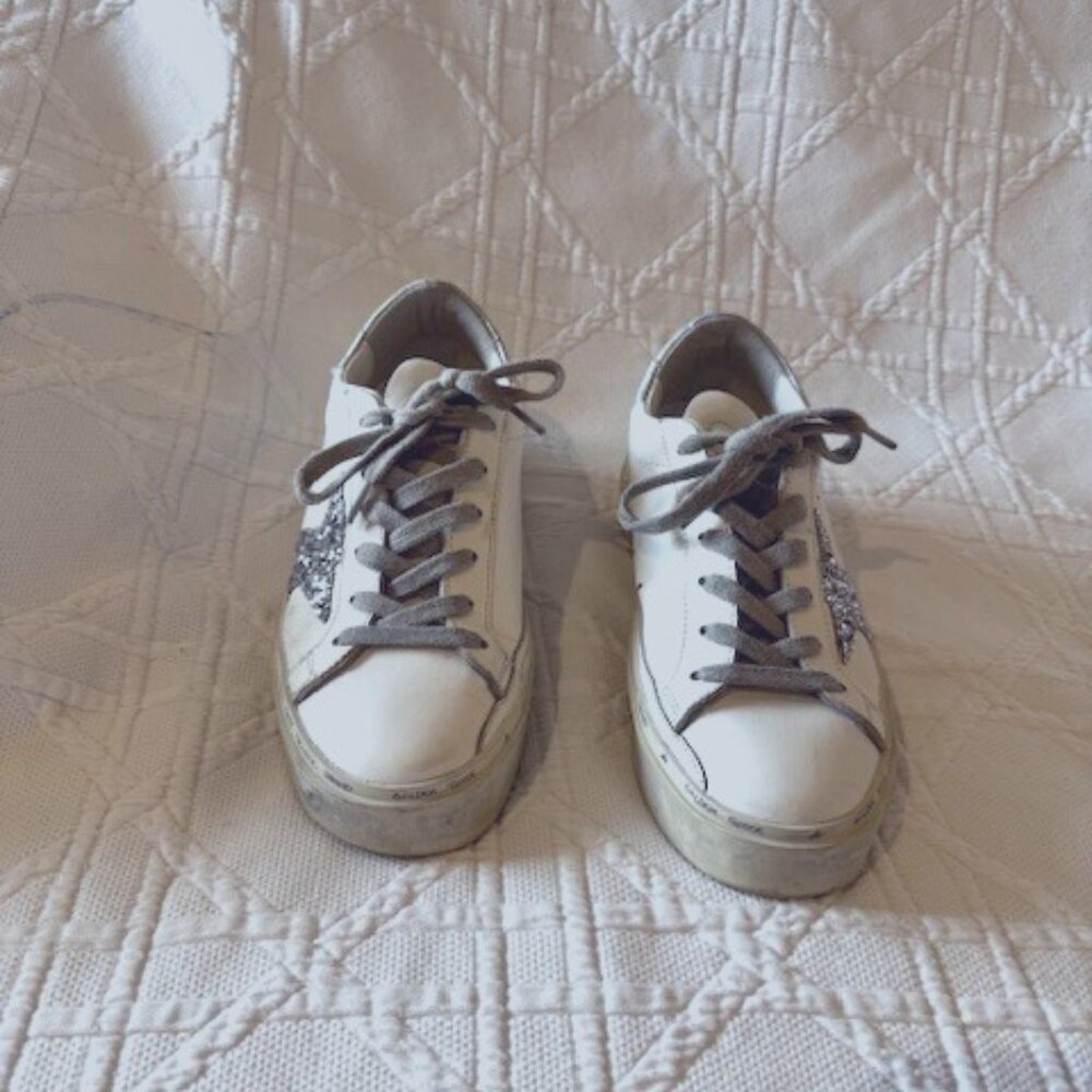 GOLDEN GOOSE HIGH STAR WHITE LEATHER WITH SILVER GLITTER STAR LOGO  35/5